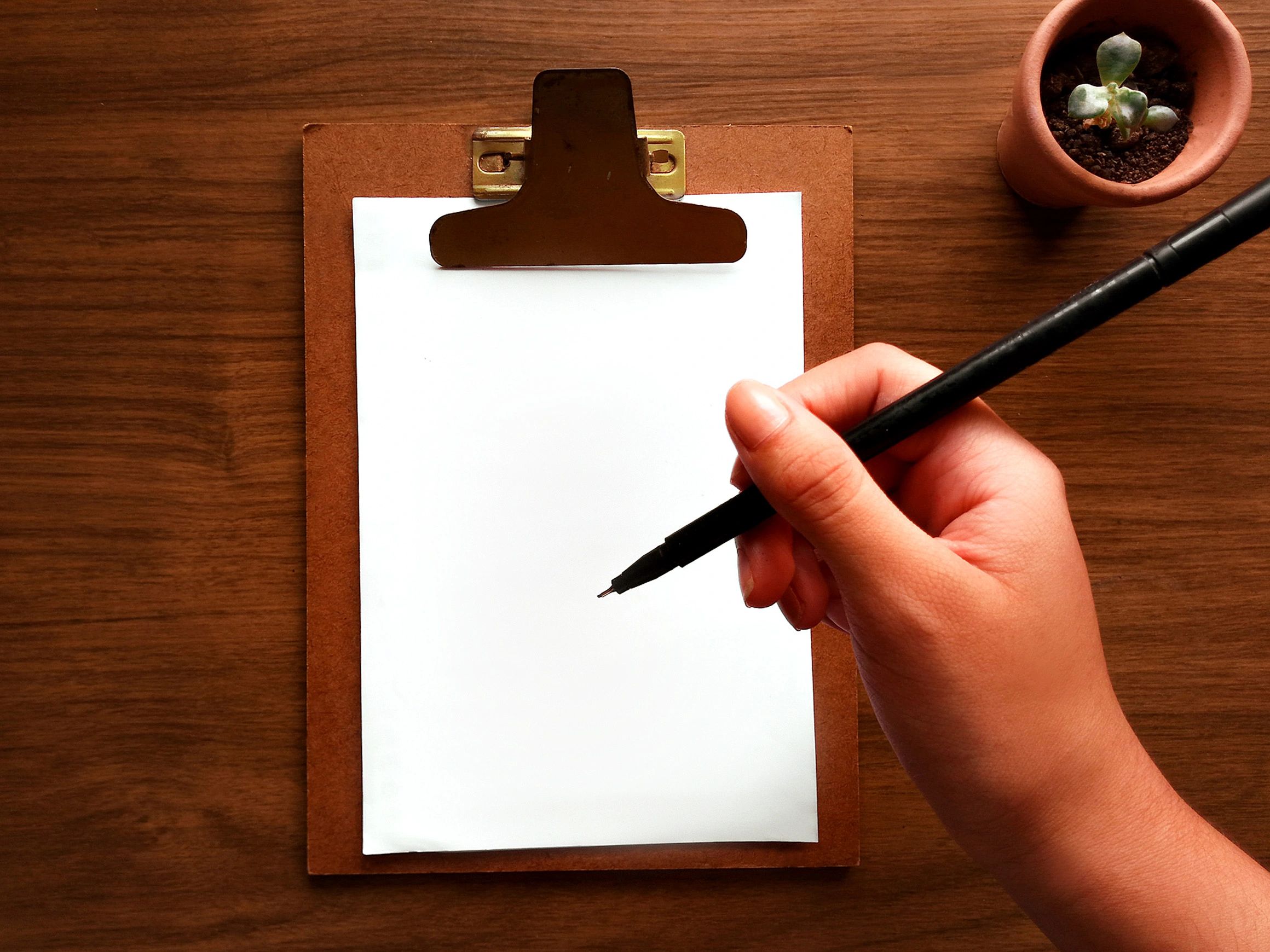 Clipboard and pen for a reading challenge